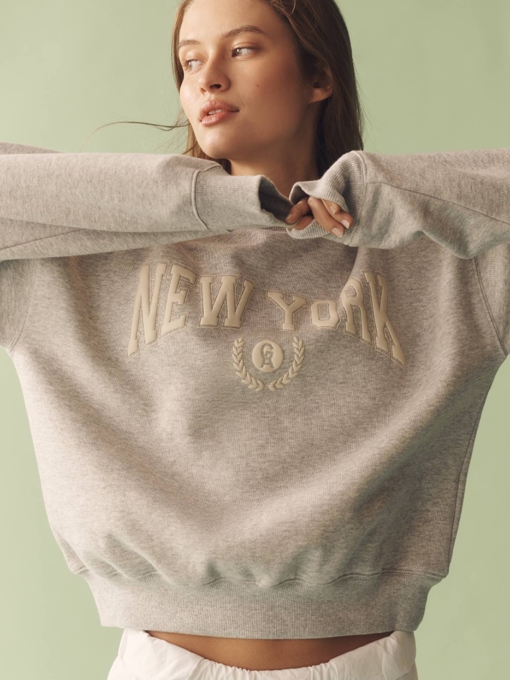 Good American x Anthropologie New York Graphic Crew-Neck Gray Sweatshirt - S